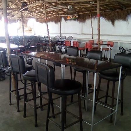 Gumleaves Hotel And Restaurant Olongapo Luaran gambar