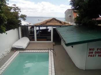 Gumleaves Hotel And Restaurant Olongapo Luaran gambar